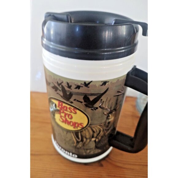 Large Bass Pro Shop 32 Ounce Travel/Fishing Coffee Mug - Toronto - Picture 7 of 10